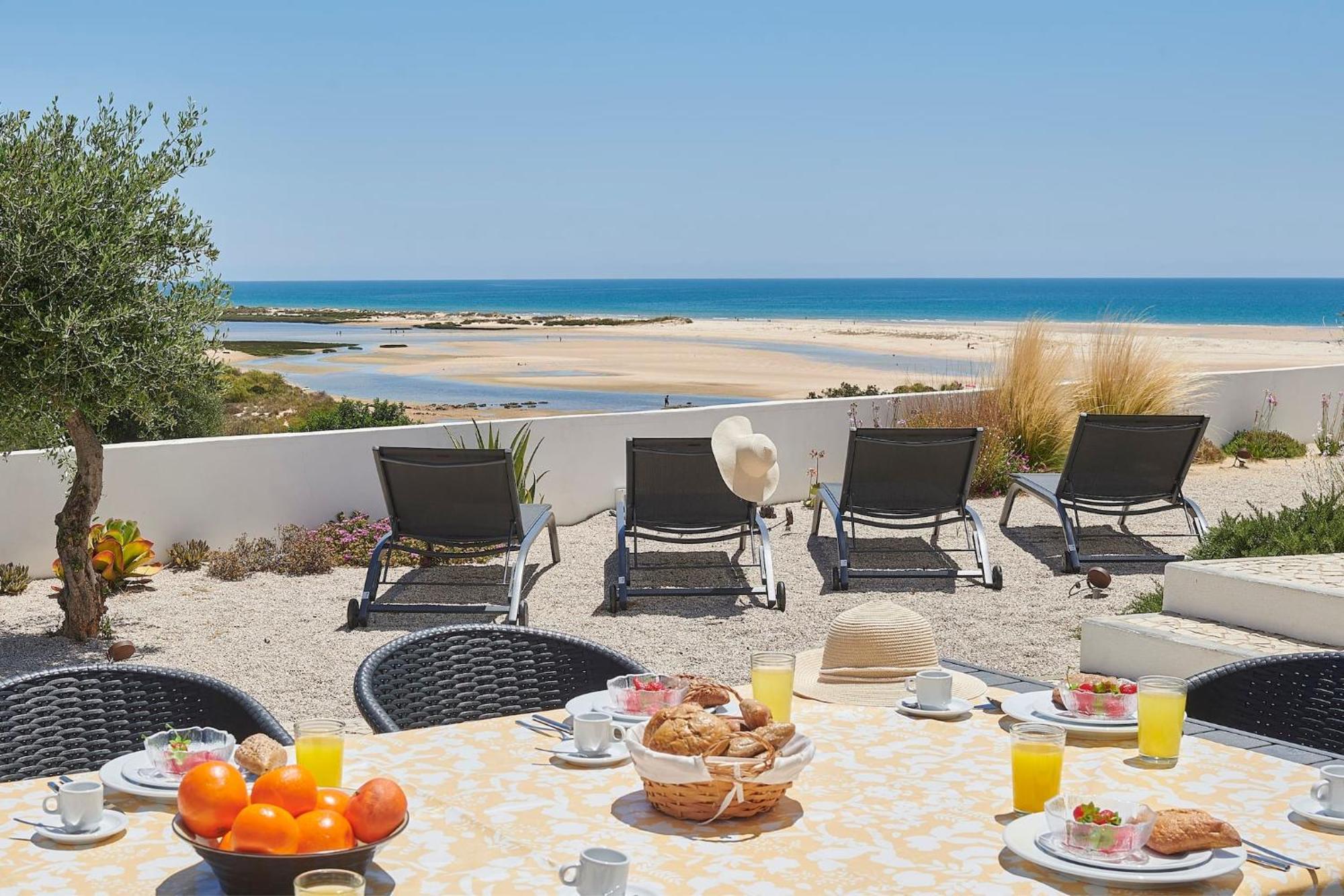 Casa Do Levante - 2 Bedroom, Ocean View Morgadinha Екстериор снимка