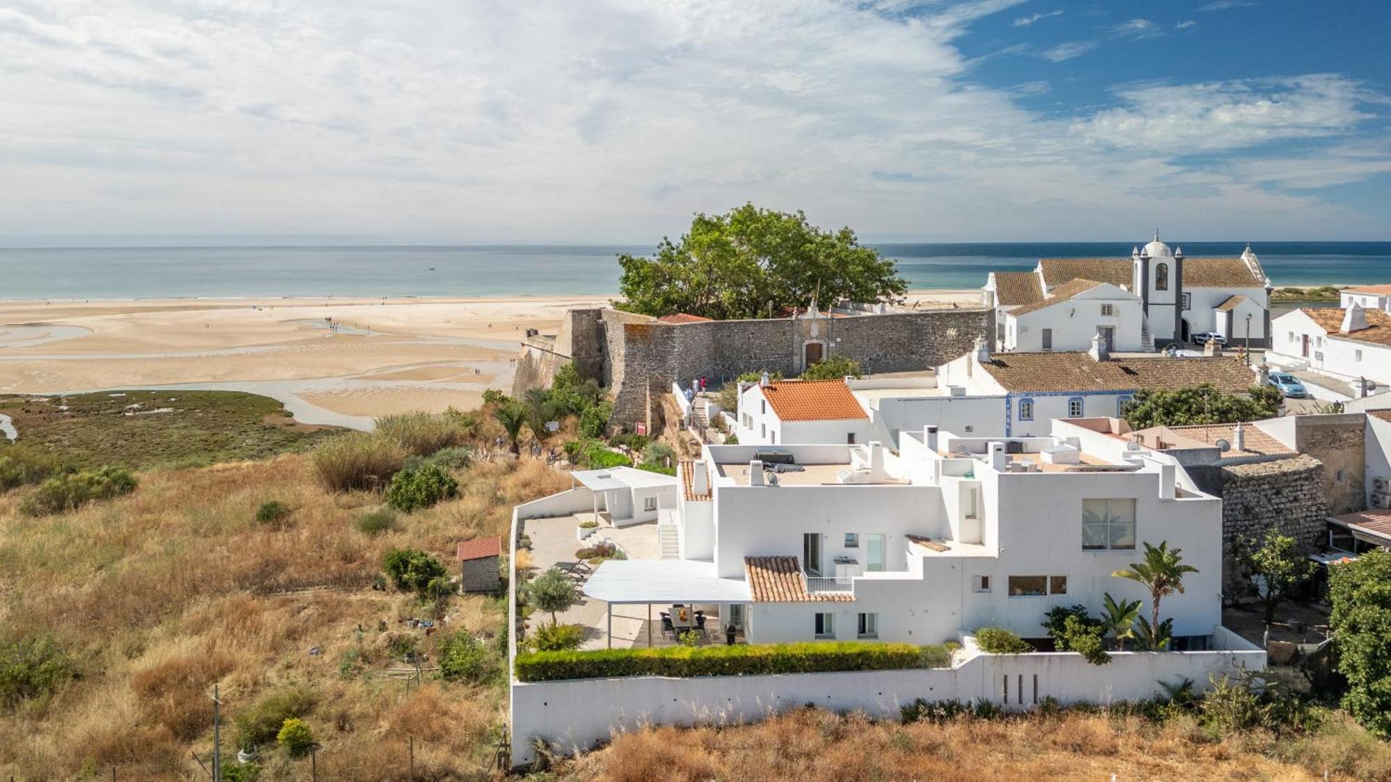 Casa Do Levante - 2 Bedroom, Ocean View Morgadinha Екстериор снимка